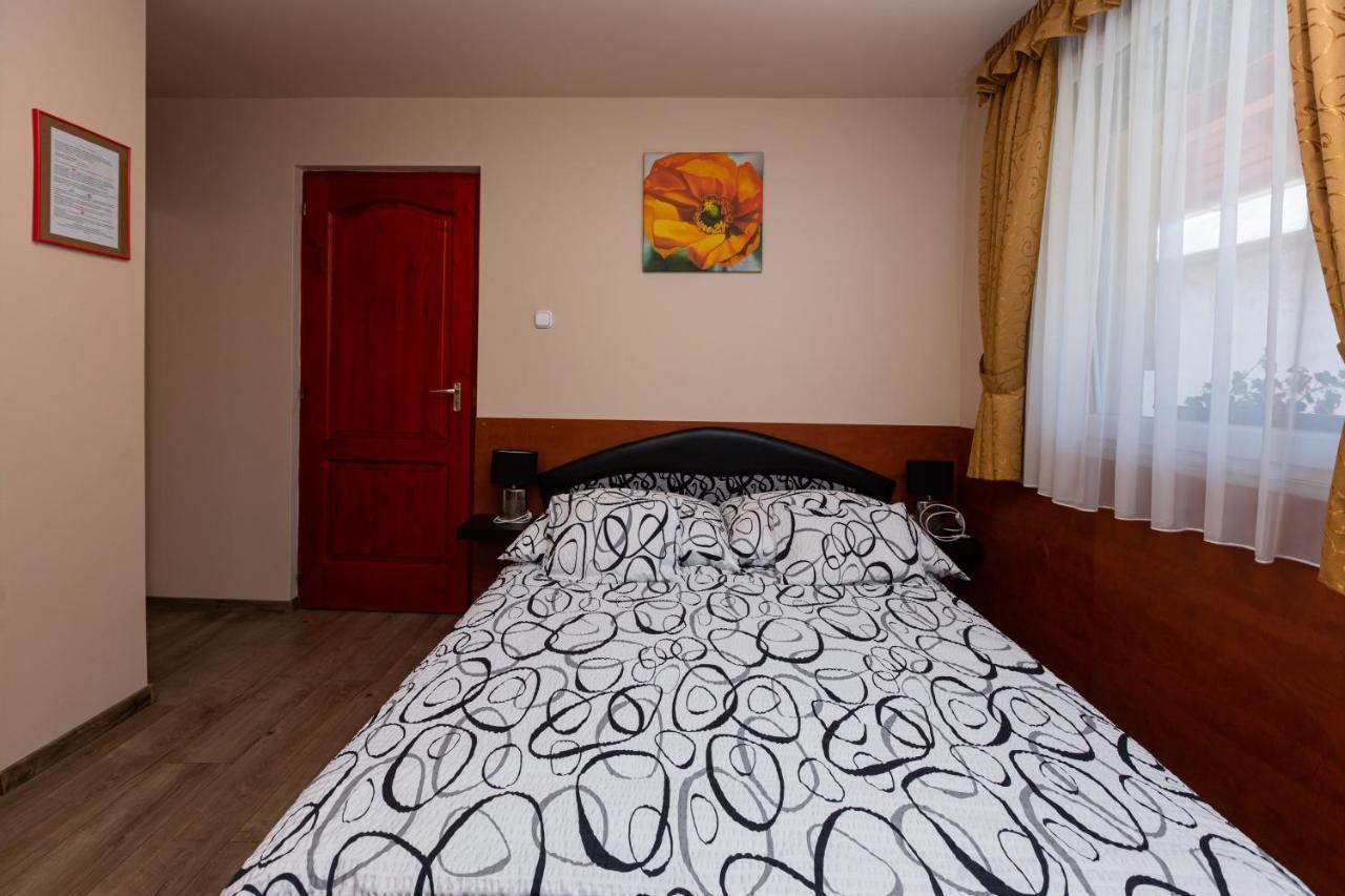 Hotel Erika Vendeghaz Eger Exteriér fotografie