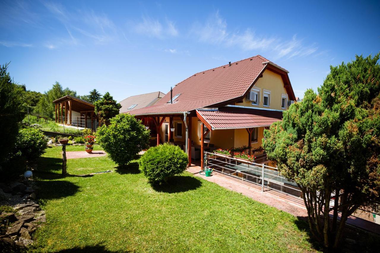 Hotel Erika Vendeghaz Eger Exteriér fotografie