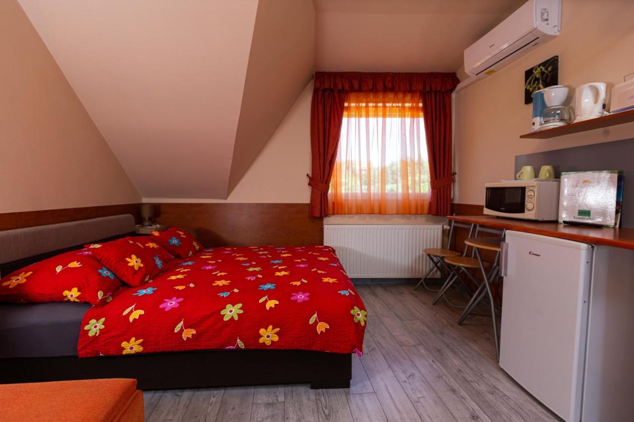 Hotel Erika Vendeghaz Eger Exteriér fotografie